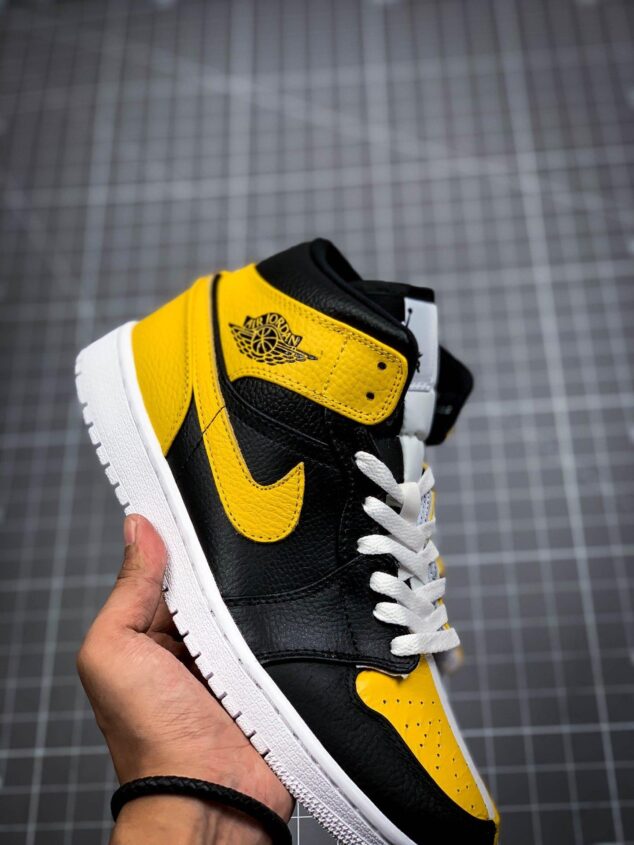Tenis Air Jordan Mid