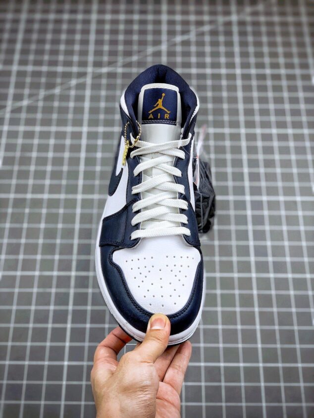 Tenis Air Jordan Mid