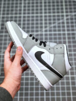 Tenis Air Jordan Mid