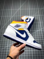 Tenis Air Jordan Mid