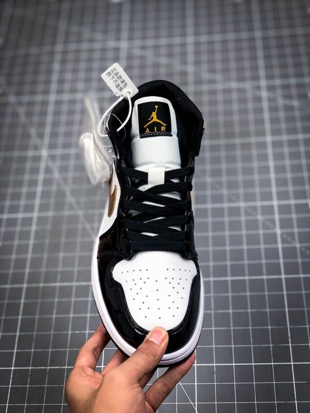 Tenis Air Jordan Mid