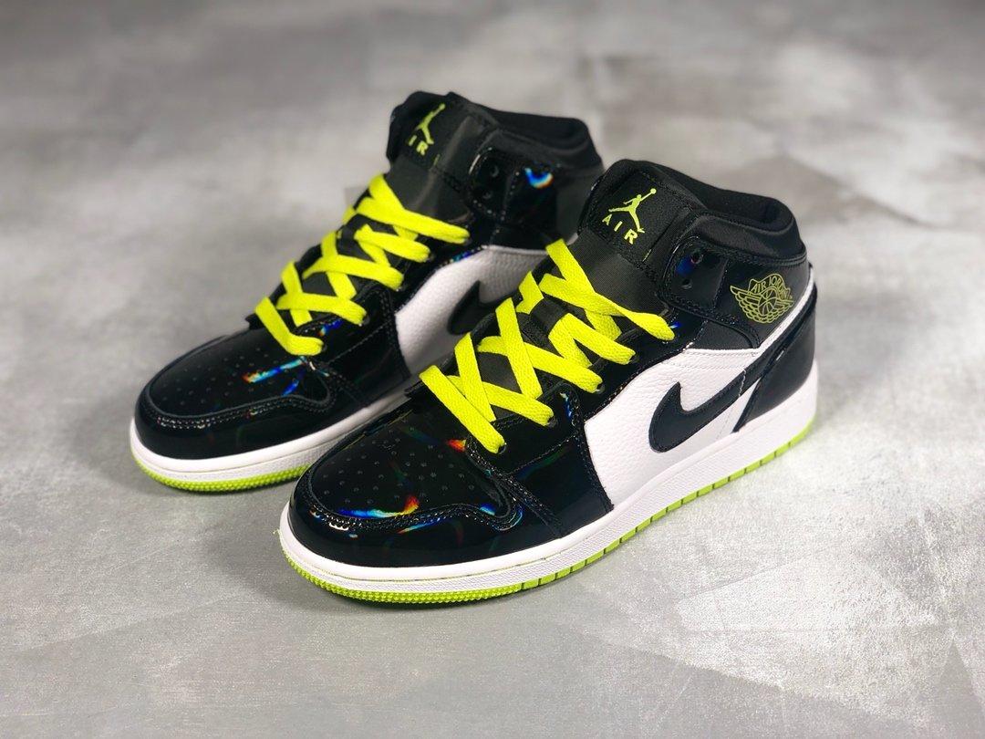 Tenis Air Jordan Mid