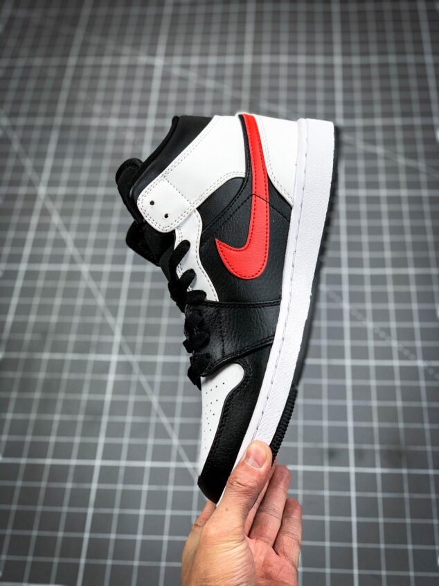 Tenis Air Jordan Mid
