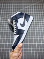 Tenis Air Jordan Mid