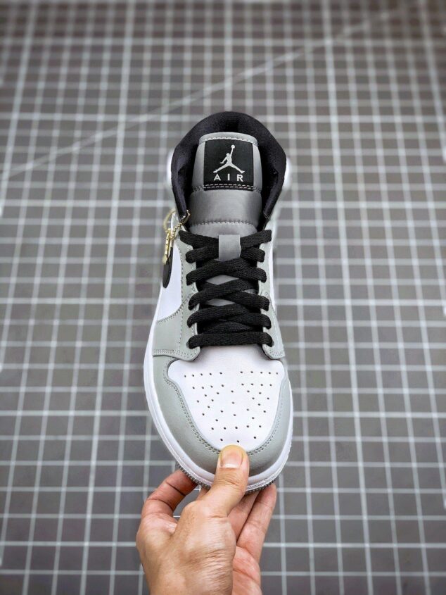 Tenis Air Jordan Mid