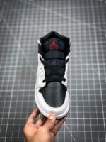 Tenis Air Jordan Mid