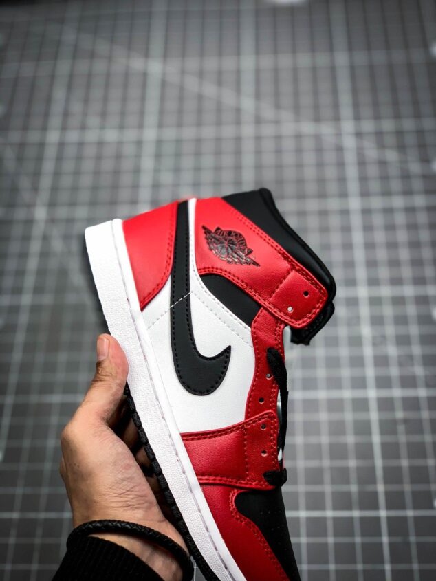 Tenis Air Jordan Mid