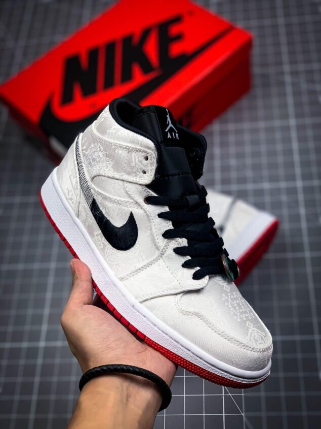 Tenis Air Jordan Mid