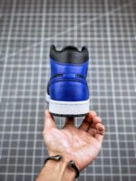 Tenis Air Jordan Mid