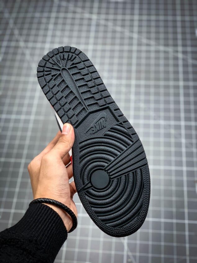 Tenis Air Jordan Mid