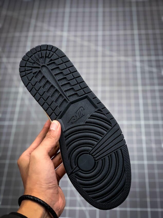 Tenis Air Jordan Mid