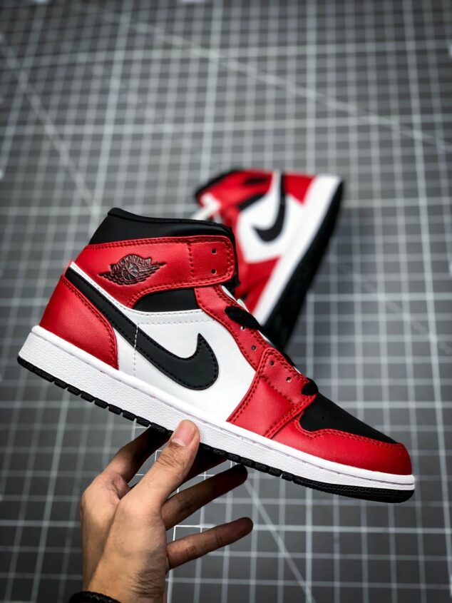 Tenis Air Jordan Mid