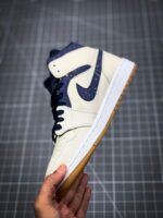 Tenis Air Jordan Mid