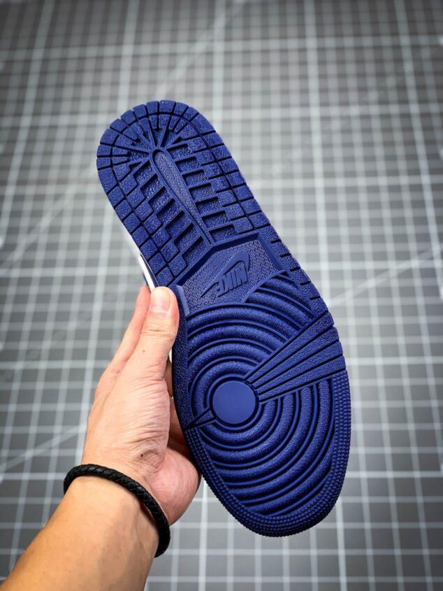 Tenis Air Jordan Mid