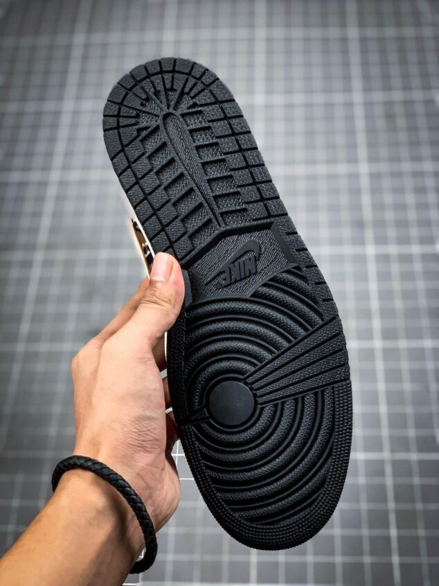 Tenis Air Jordan Mid