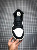 Tenis Air Jordan Mid