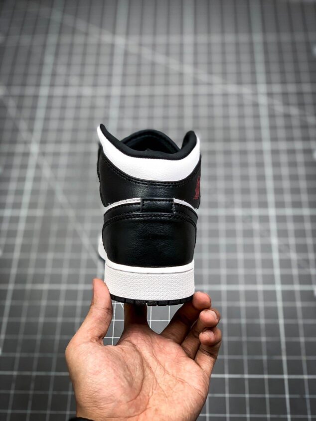 Tenis Air Jordan Mid