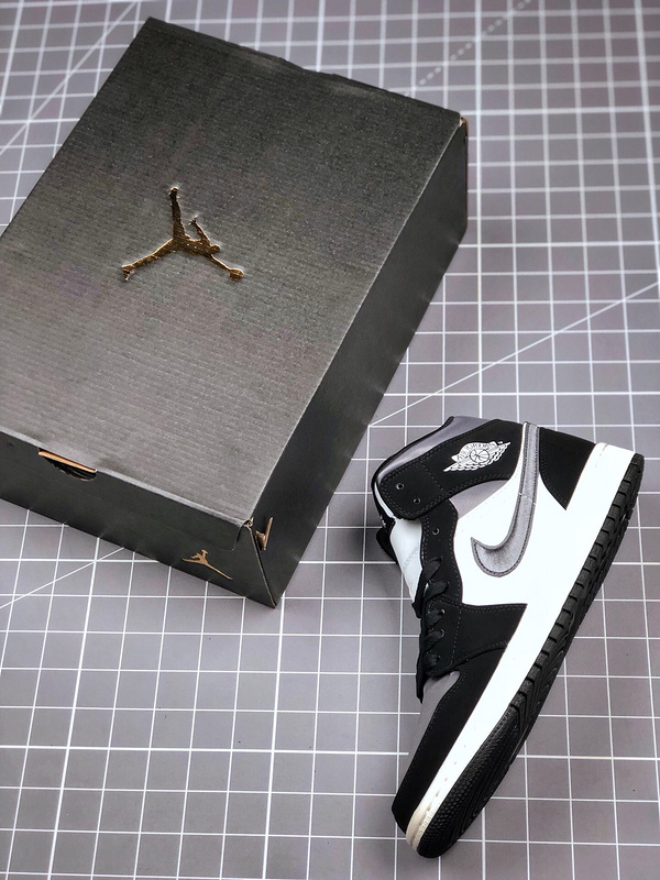 Tenis Air Jordan Mid