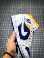 Tenis Air Jordan Mid