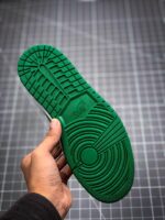 Tenis Air Jordan Mid