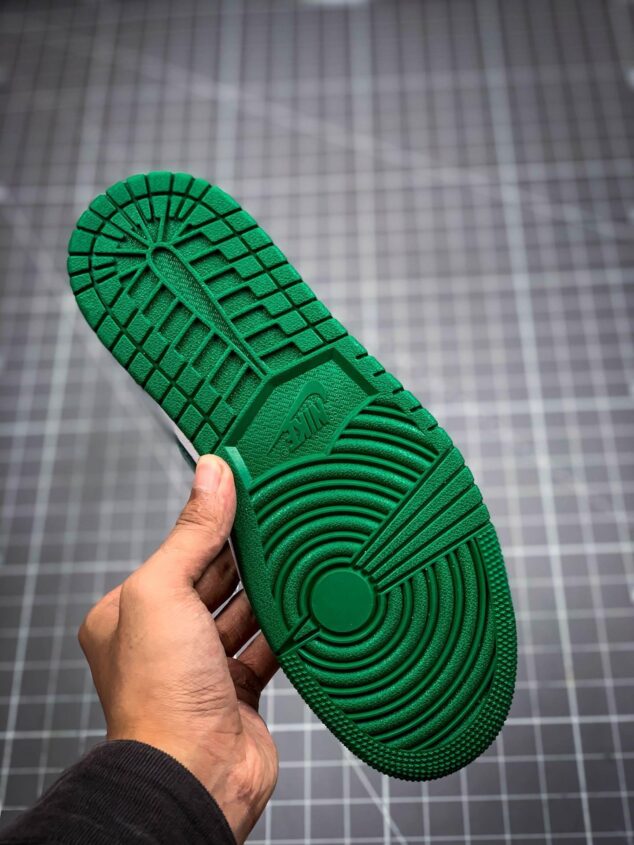 Tenis Air Jordan Mid