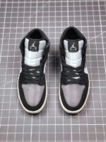 Tenis Air Jordan Mid