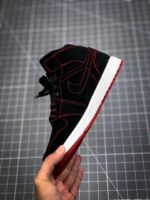 Tenis Air Jordan Mid