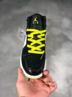 Tenis Air Jordan Mid