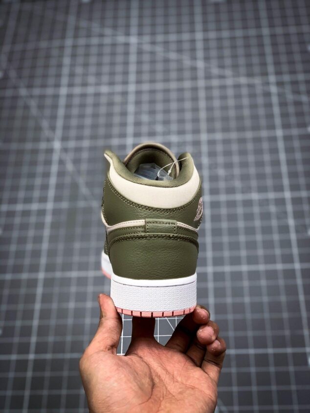 Tenis Air Jordan Mid