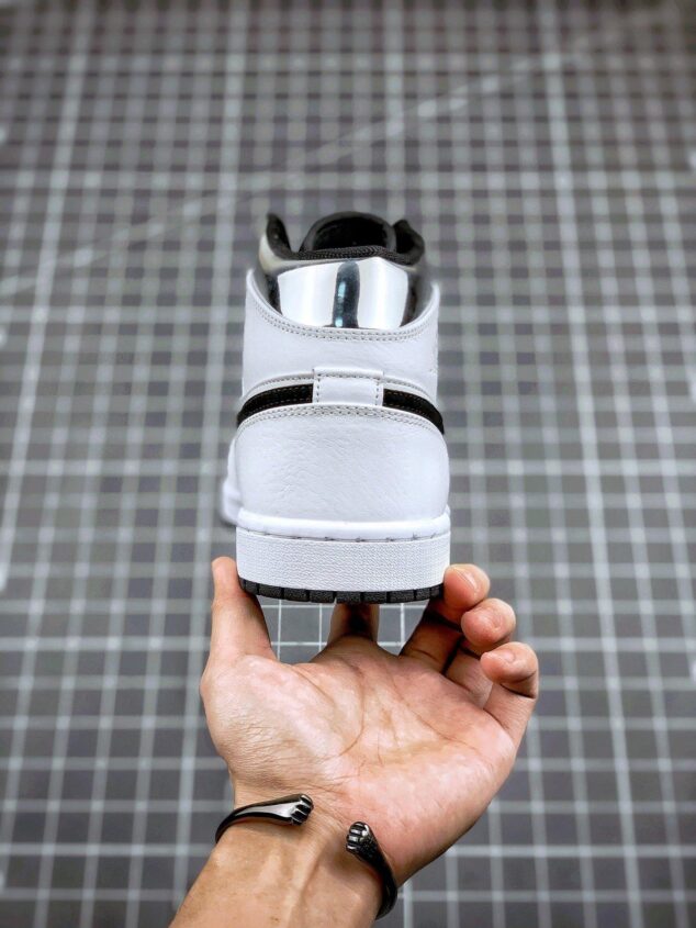 Tenis Air Jordan Mid