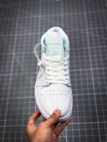 Tenis Air Jordan Mid